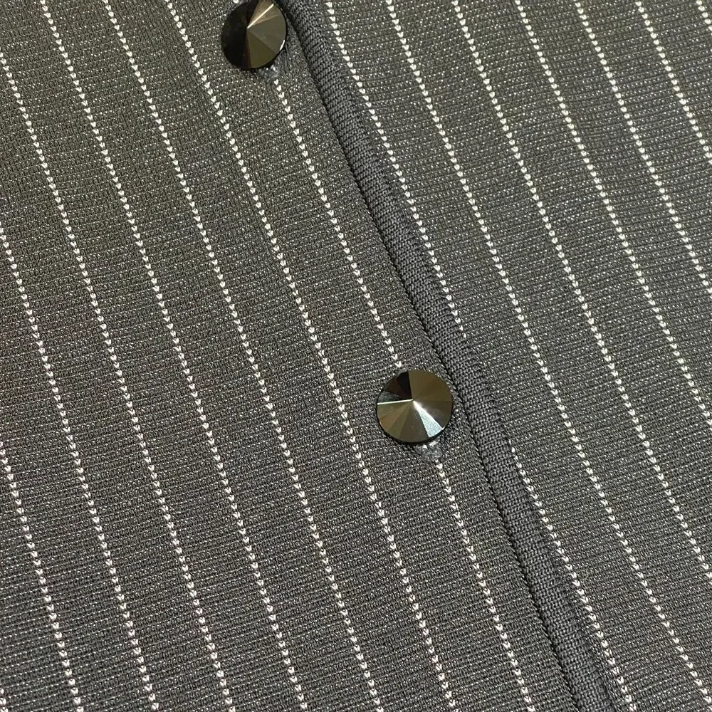 Exclusively Misook | Vintage Black & White Pinstripe Stretch Knit Blazer | XS - Picture 5 of 8
